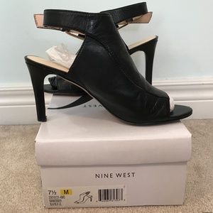 Nine West Black Webber Peep Toe Sandals, 7.5M
